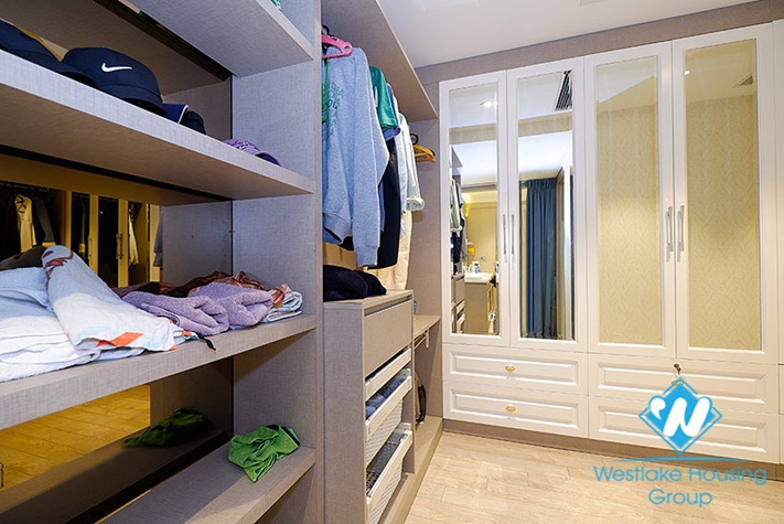 Gorgeous L building apartment for rent in Ciputra, Tay Ho, Hanoi